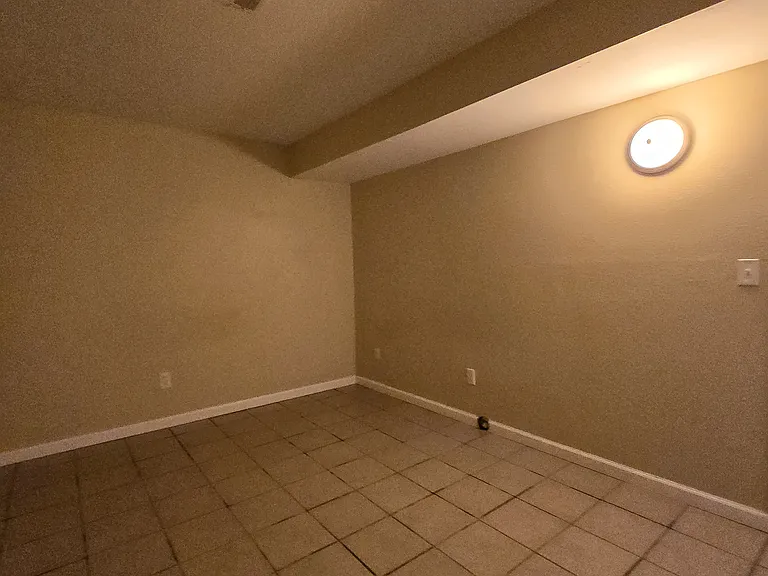 18 Bentree Ln #403 — Photo 18