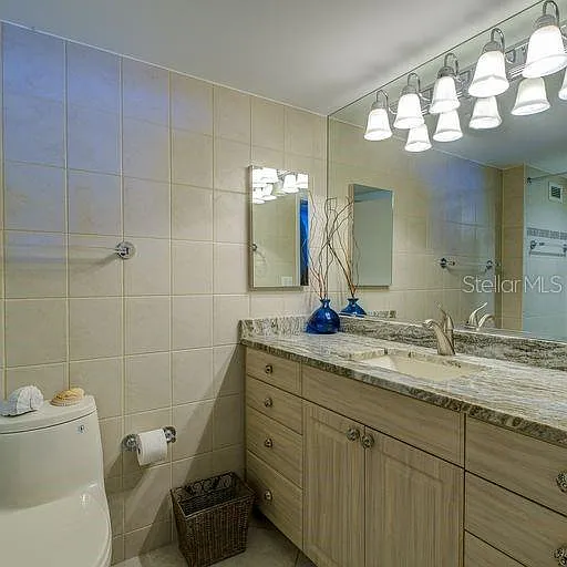 2425 Gulf Of Mexico Dr #7B — Photo 27