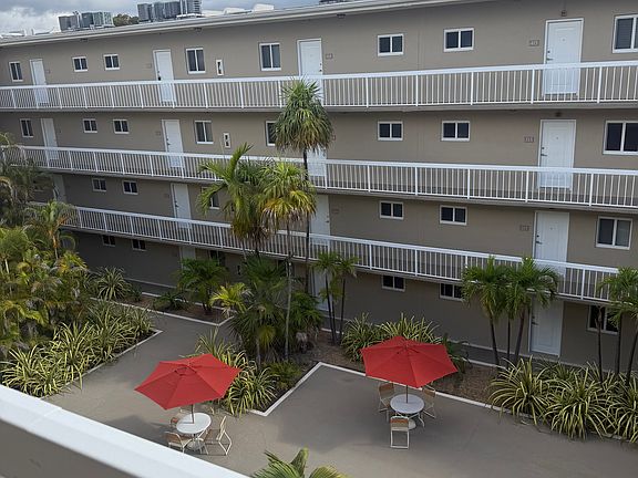 4th image of 7701 Camino Real #A-404