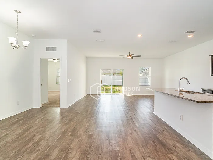 5824 Bullock Pl — Photo 4
