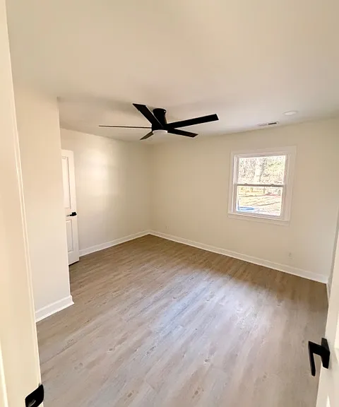 1101 Brenda Ct — Photo 10