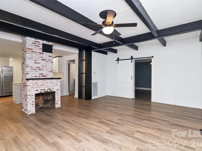 903 W 6th Ave #B — Photo 5