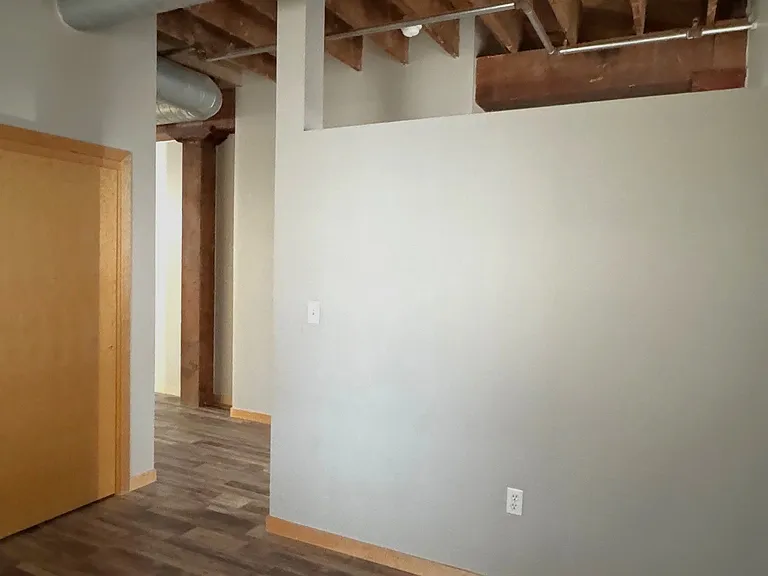 309 Roberts St N #203 — Photo 20