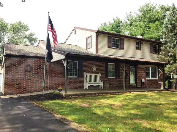 571 Township Line Rd, Telford, PA 18969