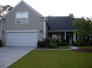 498 Pointe Of Oaks Rd, Summerville, SC 29485