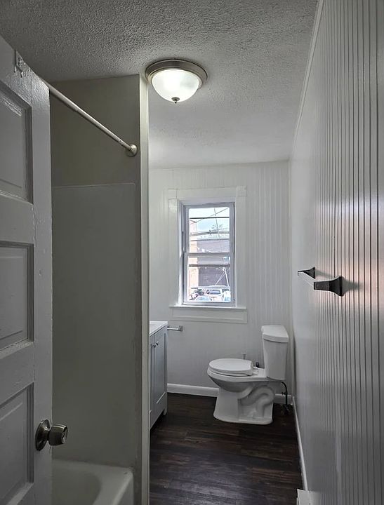 1st image of 1418 Princeton Ave #3