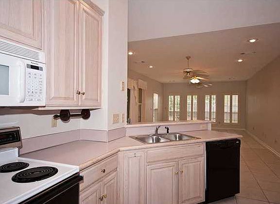 3rd image of 7300 White Bluff Ct