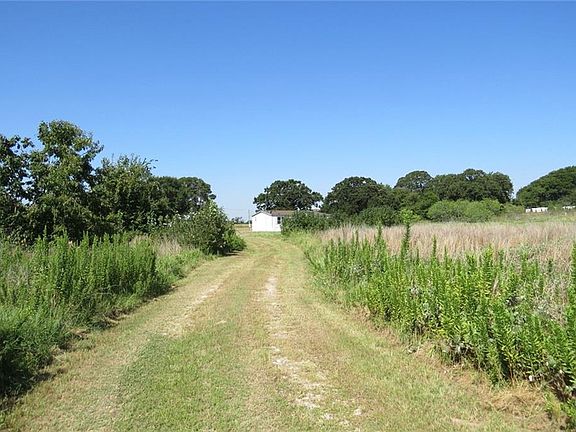 4th image of 5116 E Us Highway 79