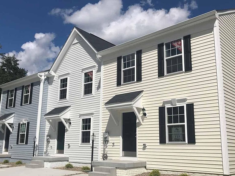 1st image of 175 Falling Leaf Ln #Uuicnd