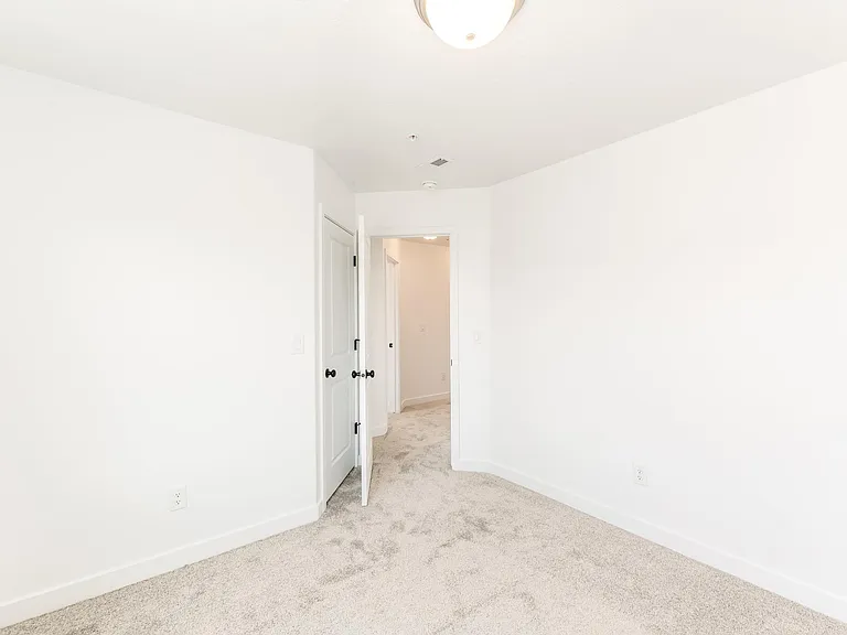 4198 W Gooseneck Ct — Photo 6