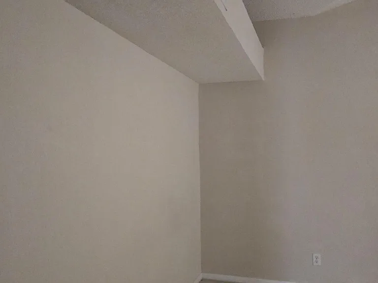709 La Chapa Ave — Photo 12