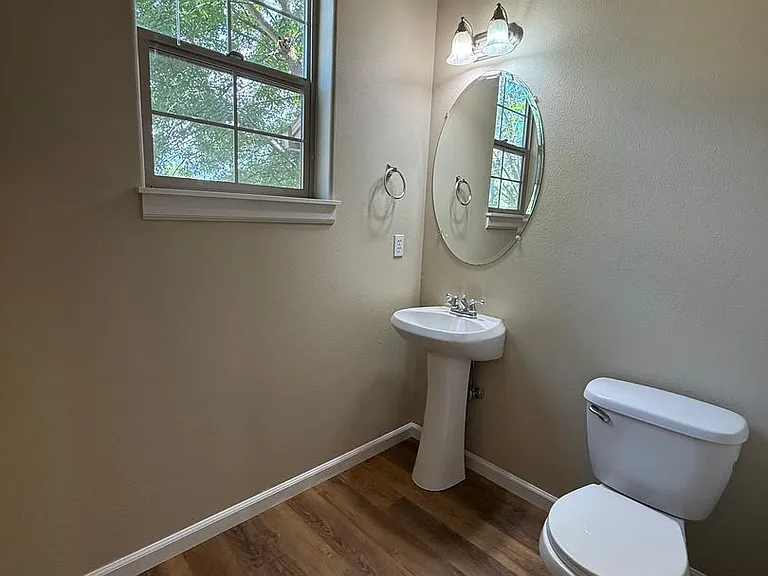 20604 Sister Ln — Photo 7