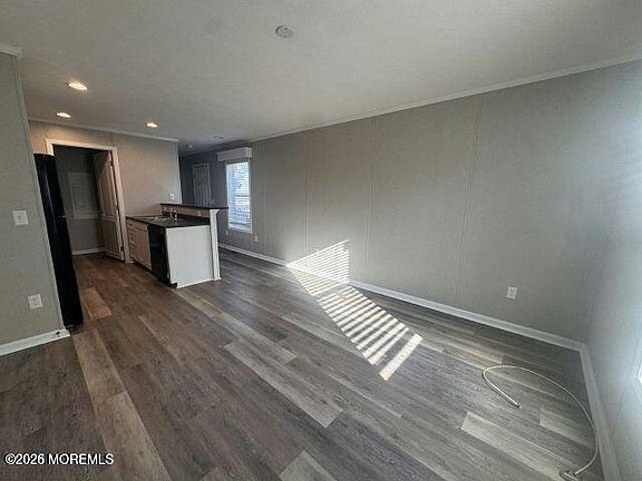 4th image of 21 Gary Avenue