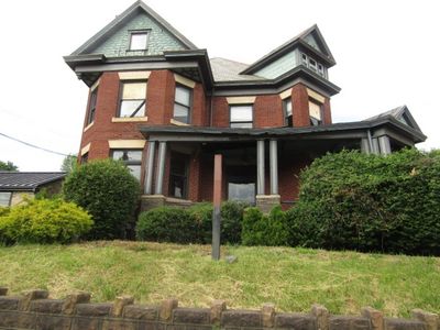 246 W Main St, Uniontown, PA, 15401