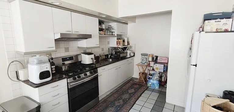 4 Fuller St #1 — Photo 3