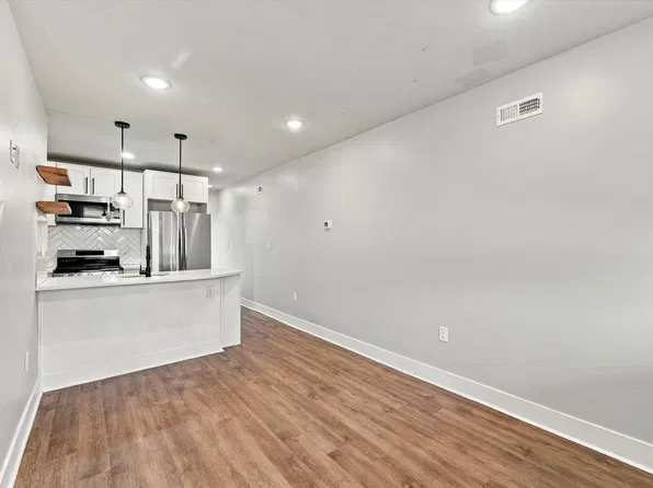 430 Fitzgerald St, Philadelphia, PA 19148