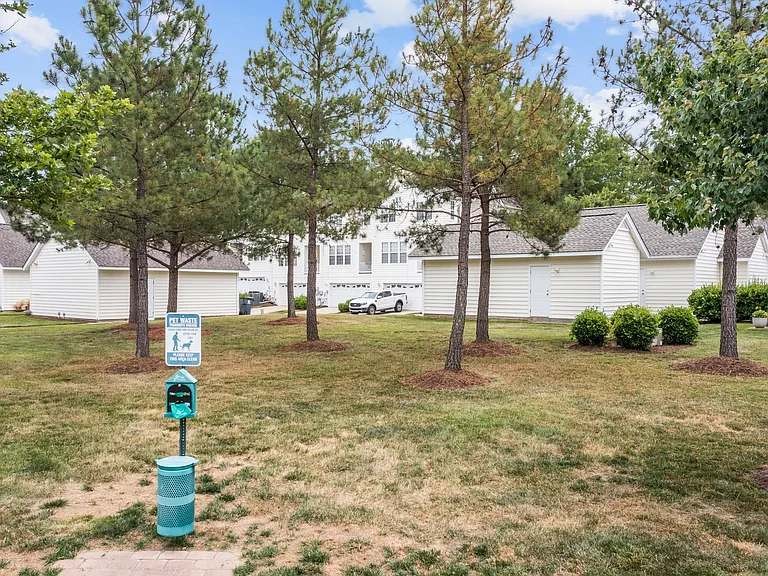 4134 Brenmar Ln — Photo 33