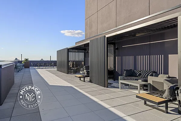 Rented by Carroll Development Leasing LLC | media 21