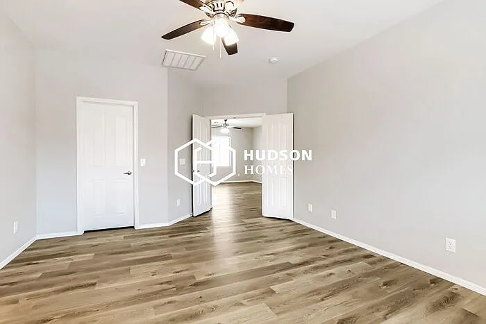 8984 W Bremen St — Photo 16