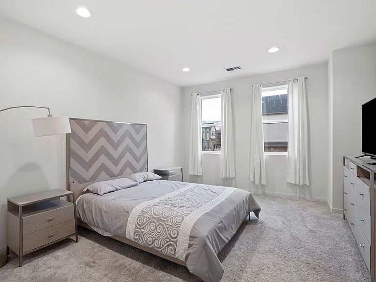 2814 Green Head Ct — Photo 11