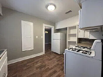 4 bed, 2.0 bath, 1600 sqft, $1,050 — Photo 4