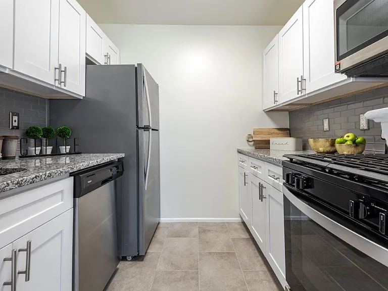 Hillcrest Village Apartment Homes — Photo 1