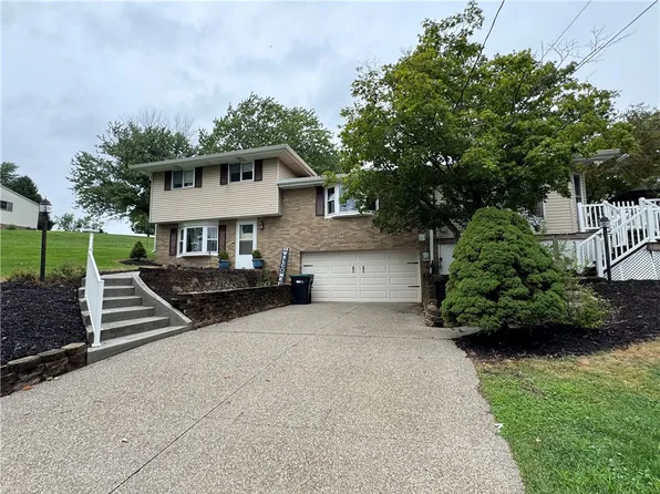 209 Malone Ridge Rd, Washington, PA 15301