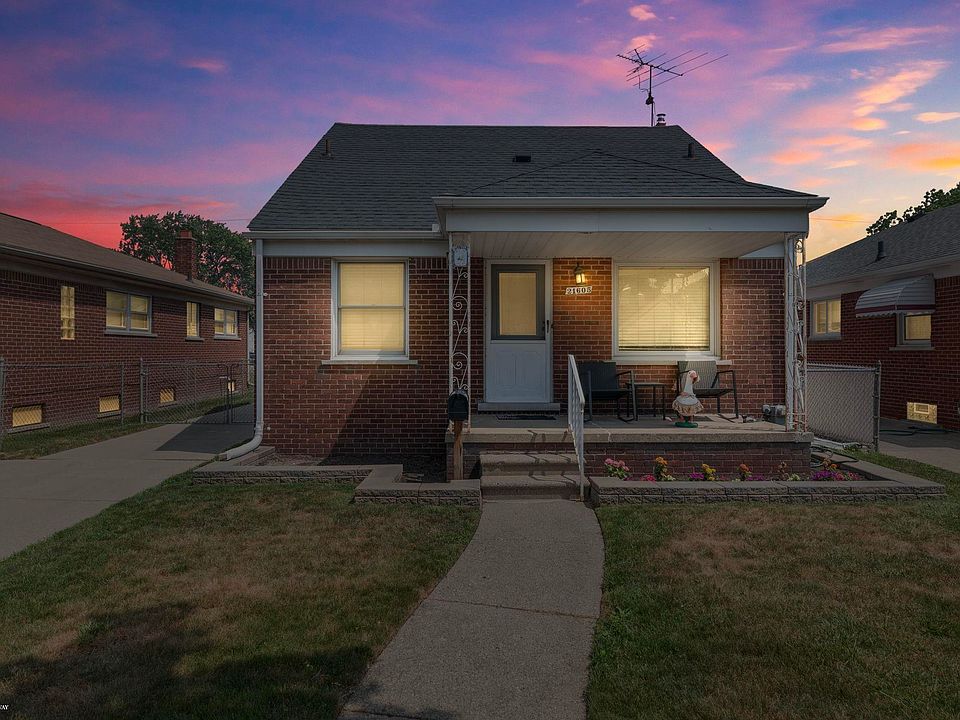 1st image of 21605 Trombly St