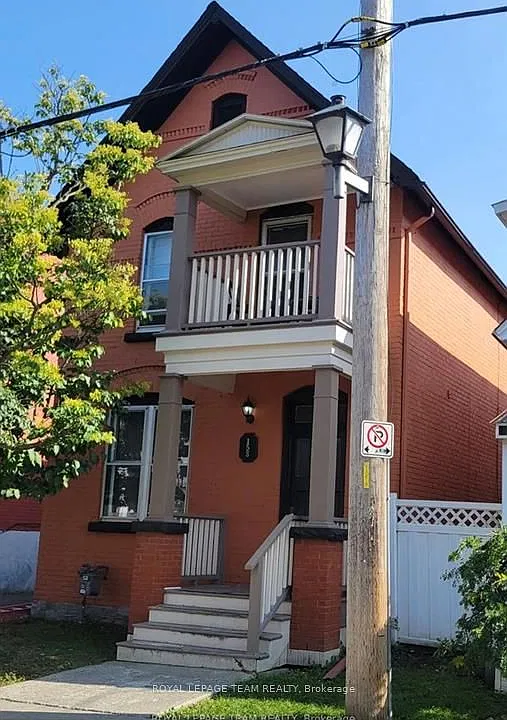 158 Saint Andrew St #1