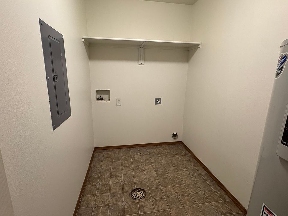 1st image of 2160 Fairview Ave #B