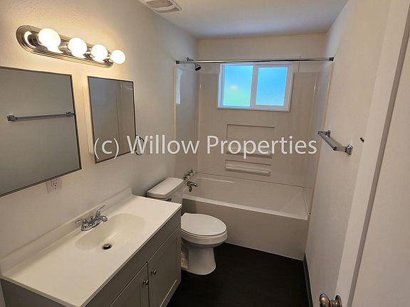 3rd image of 9701 Newgrove Ave SW
