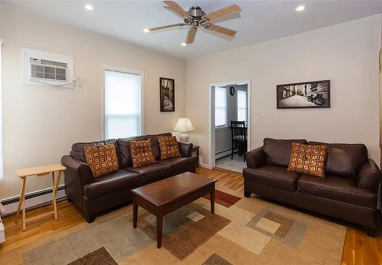 36 Florence St #2A — Photo 4