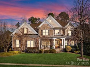 18621 Rollingdale Ln, Davidson, NC 28036