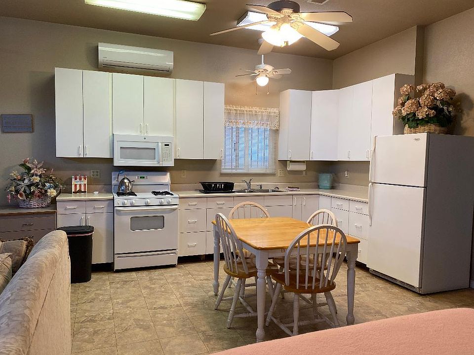 4667 E Wood Ave 1, Laton, CA 93242 Zillow