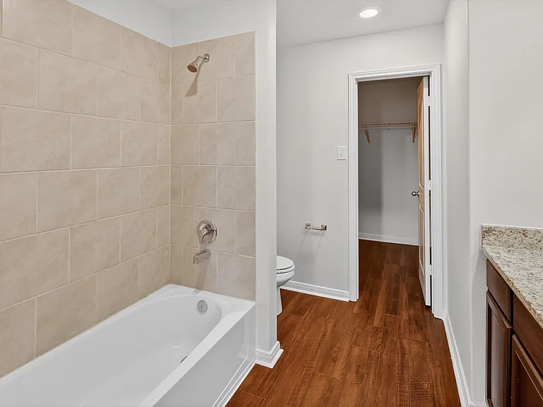 3819 Leighton Hbr — Photo 13