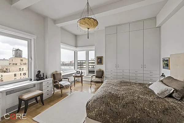 Sold by CORE | media 6