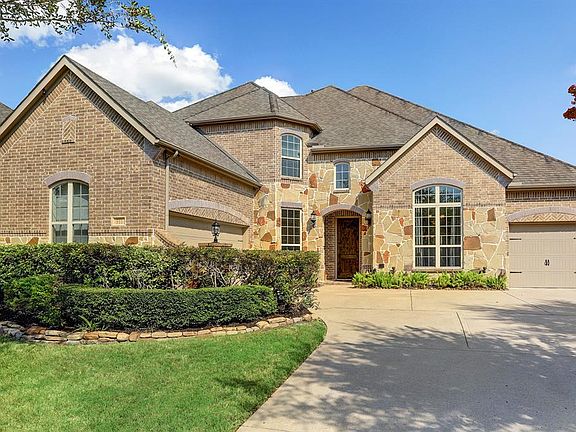 2nd image of 511 Somerset Dr