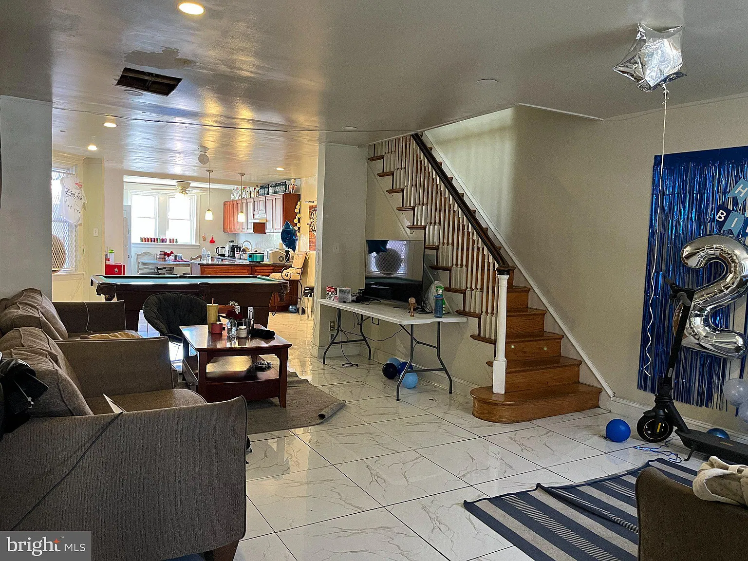 4 bed, 2.0 bath, 1472 sqft, $2,400 — Photo 2