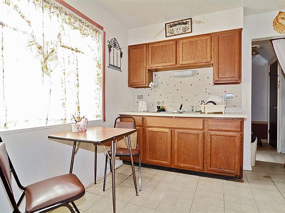 4th image of 7834 W Lawrence Ave Unit F