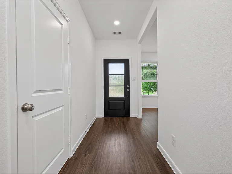 16108 Dockside St — Photo 3
