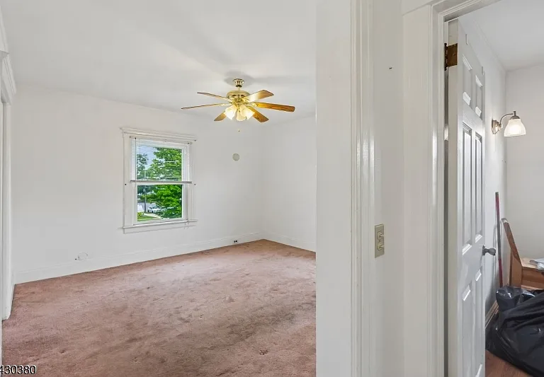 104 Thompson St — Photo 17