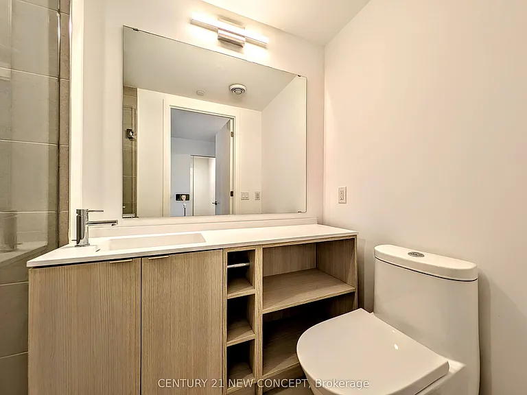 100 Queen St E #1011 — Photo 8