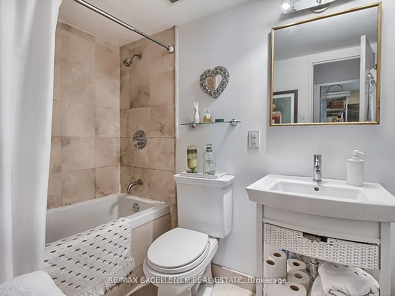 360 Ridelle Ave #1701 — Photo 10