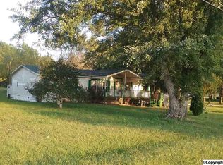 121 Shady Ln, Hazel Green, AL 35750