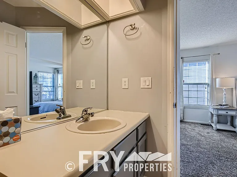 8523 Union Cir — Photo 18