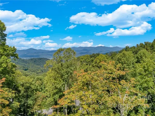 297 High Hickory Trl #33, Swannanoa, NC 28778
