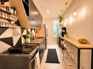 978 Kent Ave #2C, Brooklyn, NY 11205