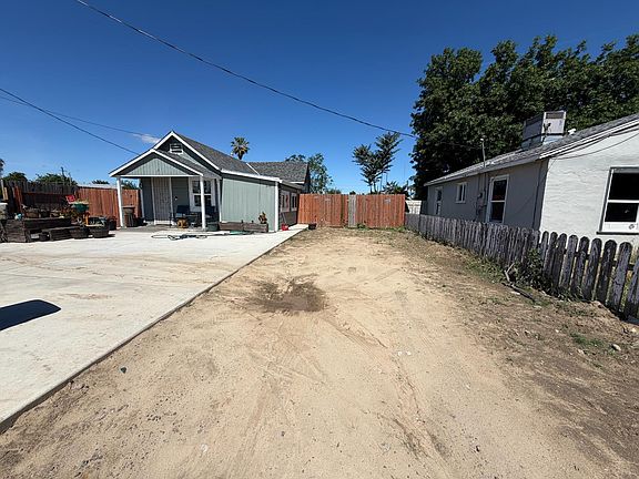 3rd image of 2135 Pine St
