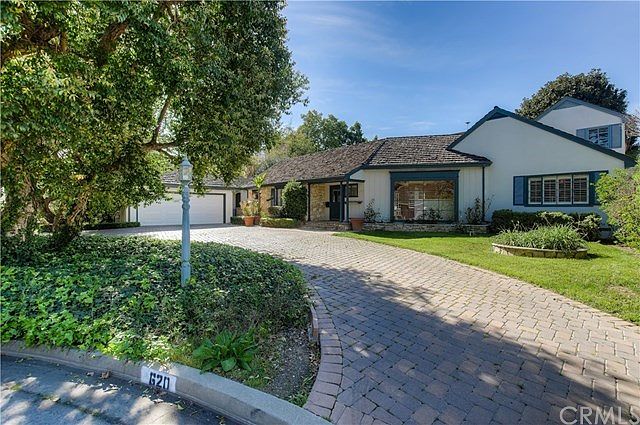 Circular driveway, welcomes you home.
