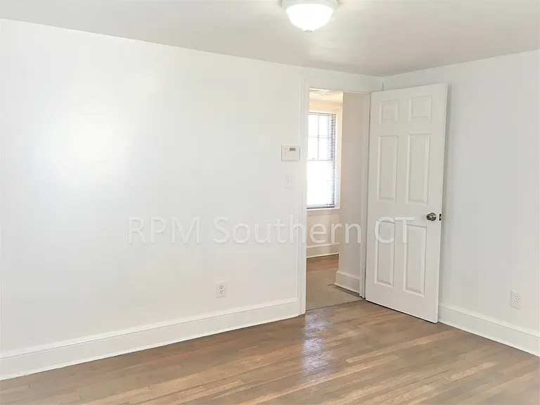 330 Fort Hale Rd — Photo 14